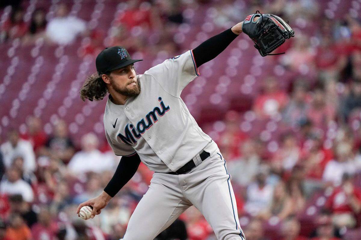 Miami Marlins starting pitcher Nick Neidert throws during the first inning of the team’s baseball game against the Cincinnati Reds on Thursday, Aug. 19, 2021, in Cincinnati. (AP Photo/Jeff Dean)