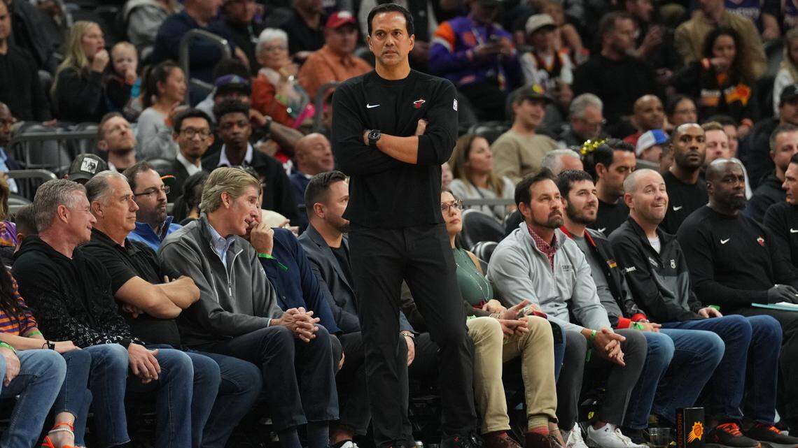 Miami Heat head coach Erik Spoelstra looks on against the Phoenix Suns ring the first half at Footprint Center.