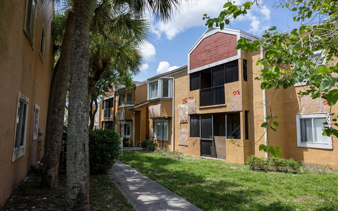 Structural damage can be seen on a condominium building in the Heron Pond complex on Wednesday, Aug. 7, 2024, in Pembroke Pines, Florida. City officials have alerted residents that they must vacate their homes by Aug. 29 after engineers deemed all 304 units spread across 19 buildings in the community unsafe for occupancy.