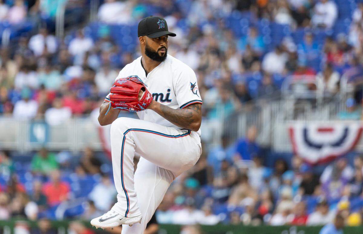 Miami Marlins pitcher Sandy Alcantara (22) pitches against the Pittsburgh Pirates in the first inning of his MLB game against the Pittsburgh Pirates at loanDepot park on Thursday, March 27, 2025, in Miami, Fla.