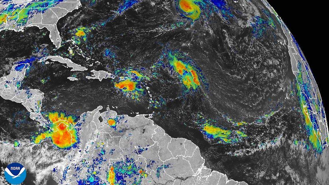 Dueling tropical systems could see ‘Fujiwhara effect.’ What does that mean for Florida?