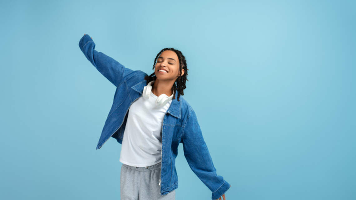 Why Psychologists Say One-Minute Micro-Habits Work Better Than 90-Day Wellness Resets
