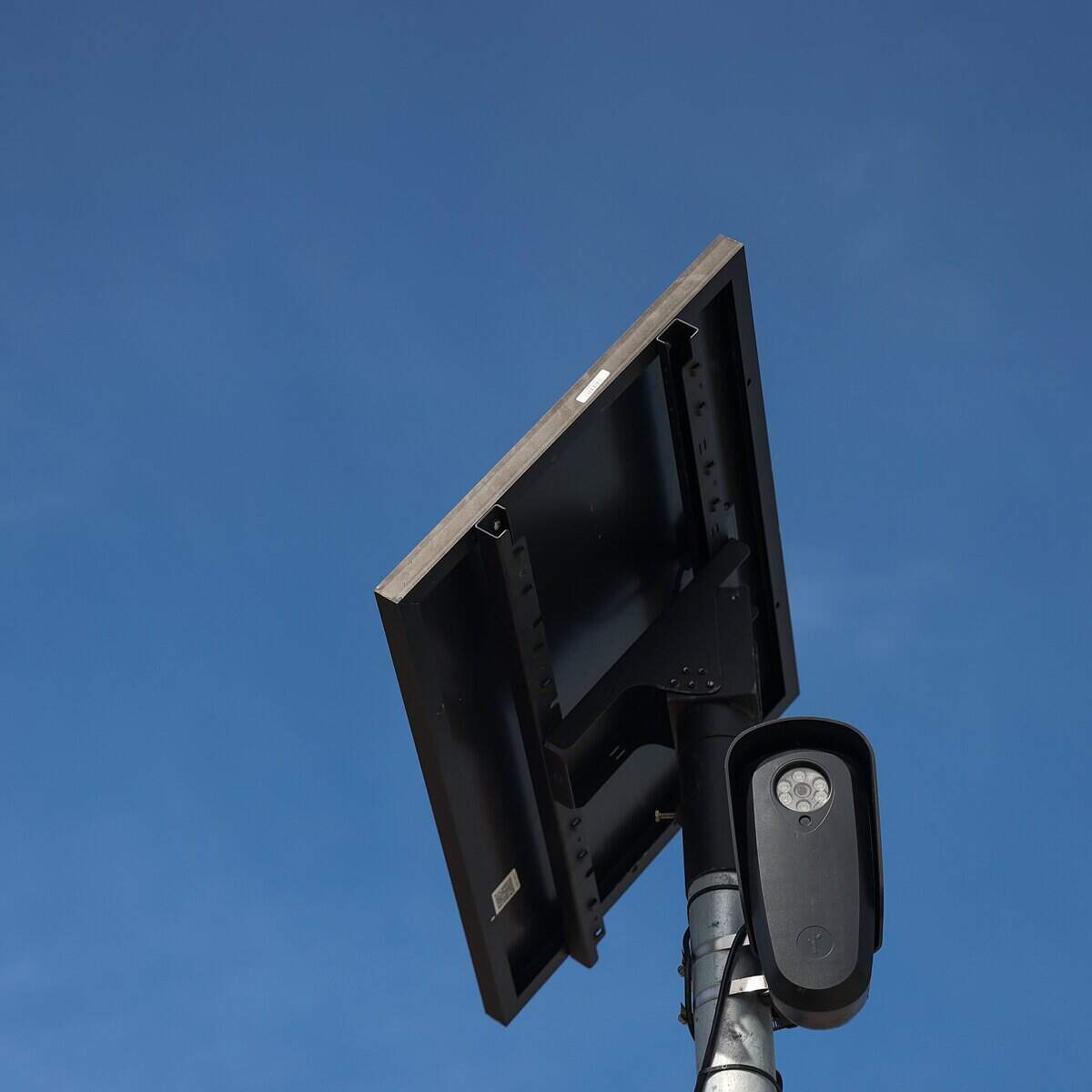 Flock cameras are installed on southbound Southwest Seventh Avenue and eastbound Broward Boulevard. A Flock camera operates on Broward Boulevard just east of Southwest Seventh Avenue on Wednesday, Sept. 2, 2026, in Fort Lauderdale, Fla.