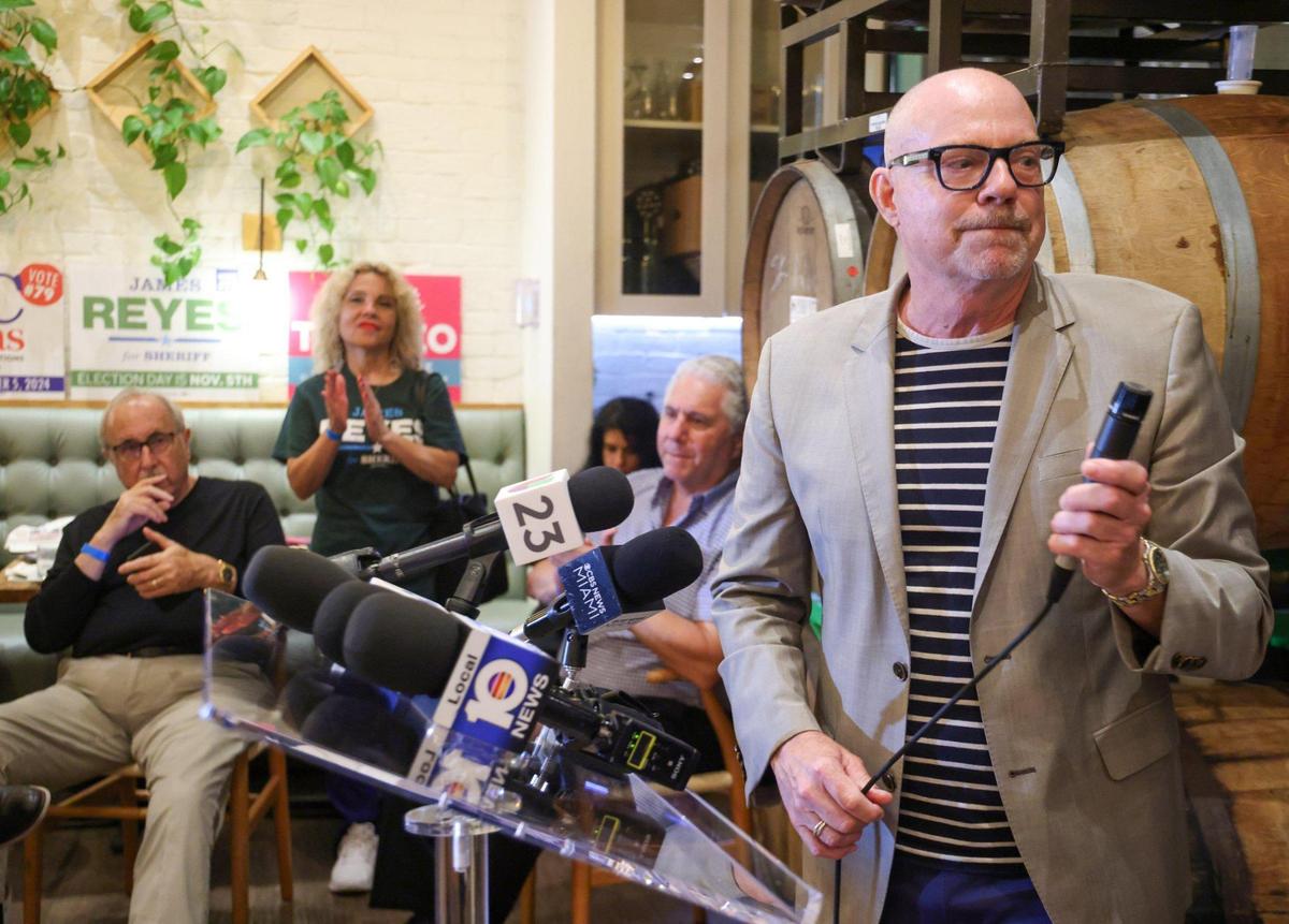 David Richardson, right, gives his concession speech after losing his bid for Miami-Dade tax collector during the local Democratic Party election watch party at Bay 13 Brewery in Coral Gables, Florida on Tuesday, November 5, 2024.