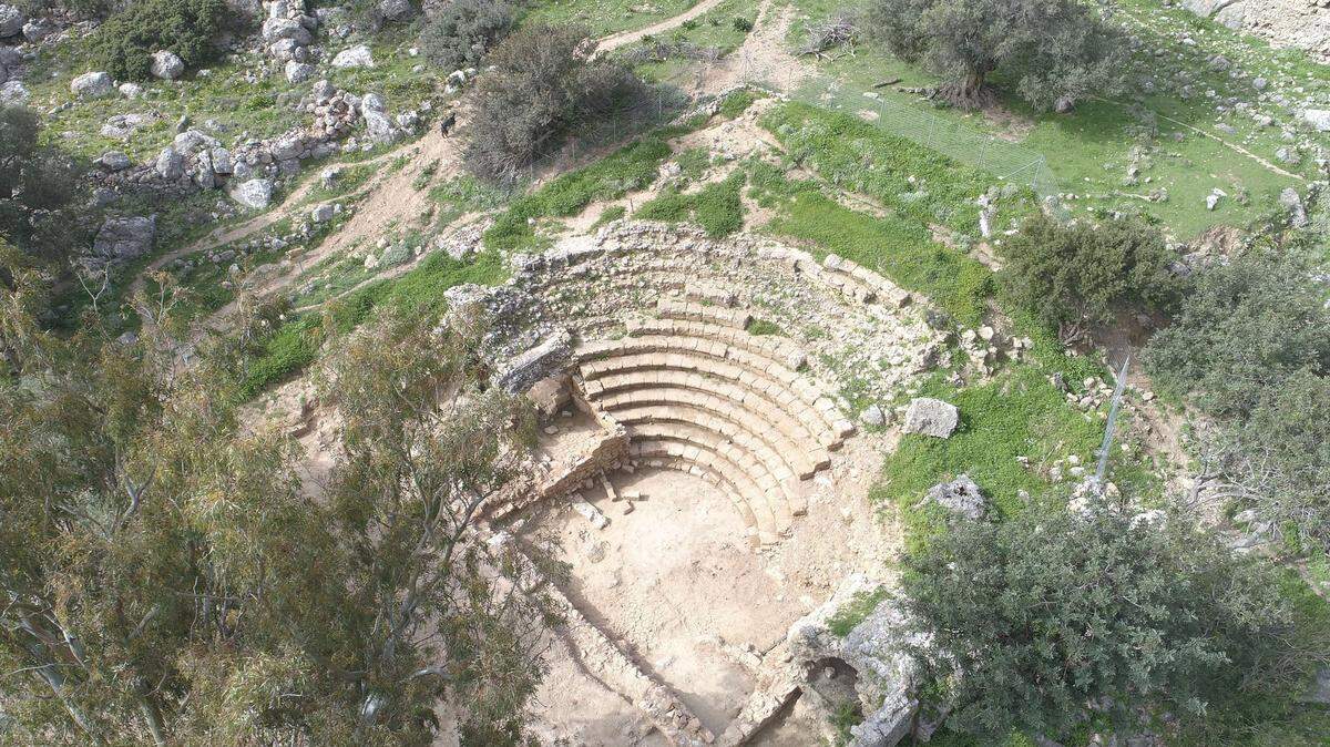 Archaeologists discovered a 2,000-year-old ancient Roman building, possibly a conservatory, with a passageway on island of Crete in Greece.