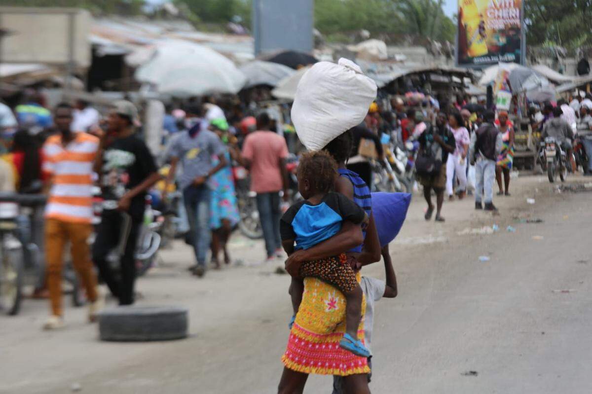 An ongoing gang war in Port-au-Prince forced residents in the Cul-de-Sac to abandon their homes and flee to safety on Monday, May 11, 2026. The vast plain is home to rival armed groups fighting for control of the area. Doctors Without Borders/Médecins Sans Frontières said its staff was forced to evacuate and suspend operations at its hospital in the Cité Soleil neighborhood of Port-au-Prince after more than 24 hours of heavy clashes between armed groups.