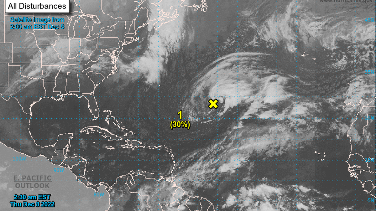 The National Hurricane Center’s tropics map at 7:30 a.m. Dec. 8, 2022, shows a disturbance in the central subtropical Atlantic that was about 850 miles east-southeast of Bermuda.