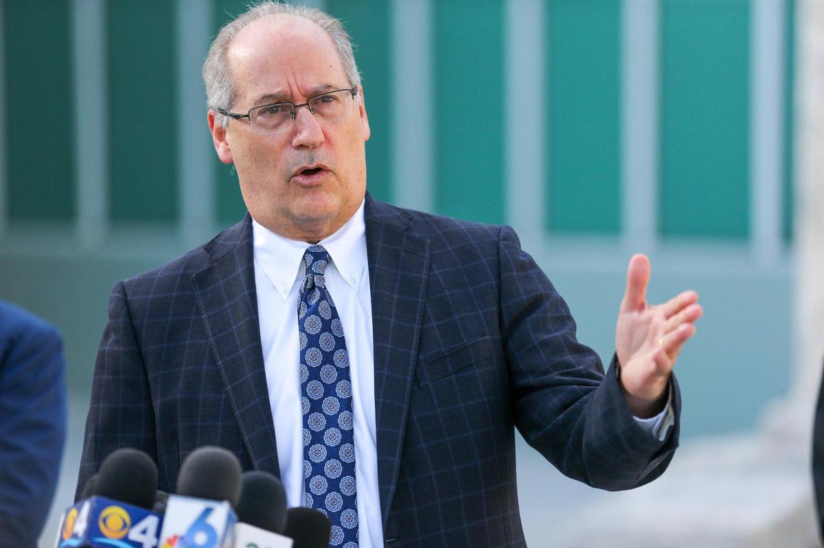 Miami Beach Mayor Dan Gelber