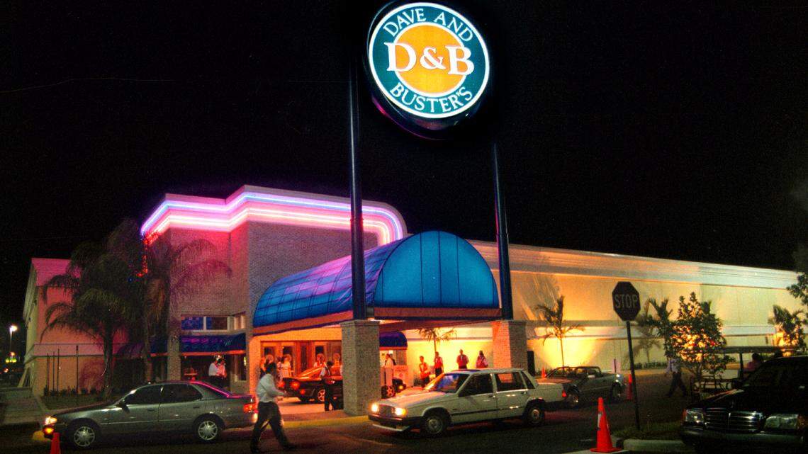BROWARD...... 4/23/96 Dave and Buster’s , a new restaurant and entertainment center in Hollywood, holds a pre-grand opening fundraiser for the Fort Lauderdale International Film Festival.