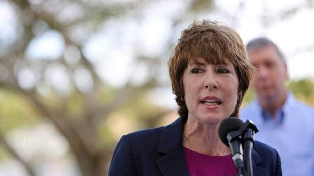 Former U.S. Rep. Gwen Graham joined Democratic gubernatorial candidate David Jolly on Wednesday as his running mate in the 2026 election to replace Gov. Ron DeSantis.