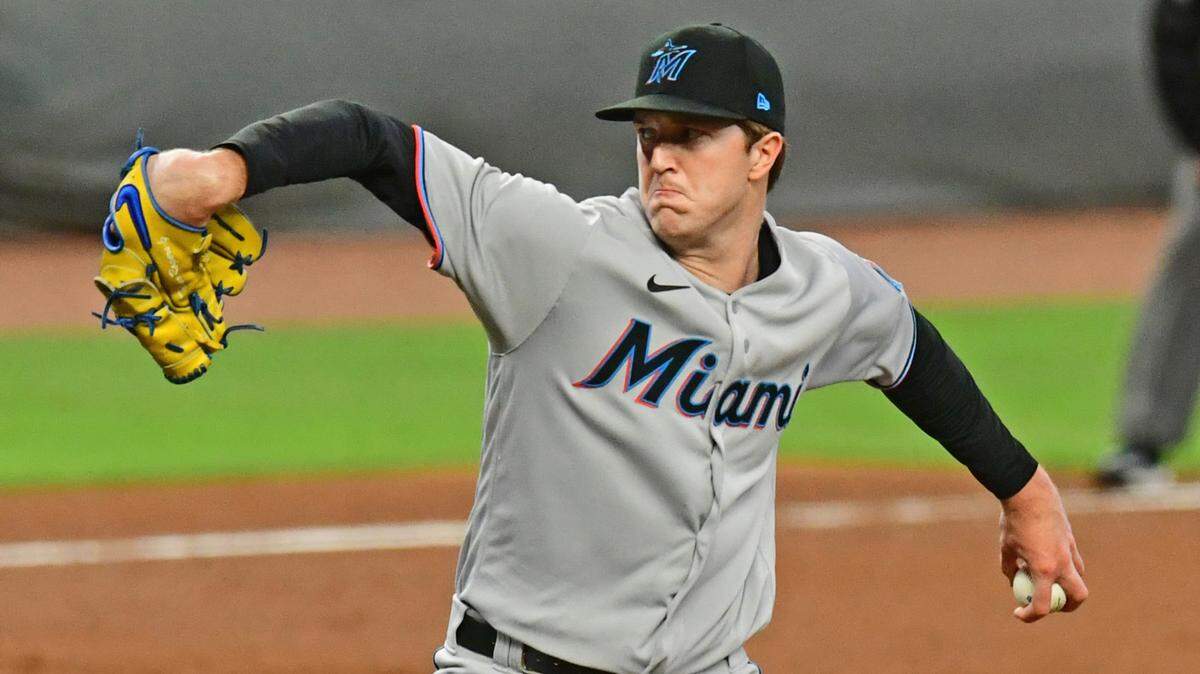Trevor Rogers #95 of the Miami Marlins throws a first inning pitch against the Atlanta Braves at Truist Park on September 21, 2020 in Atlanta, Georgia.