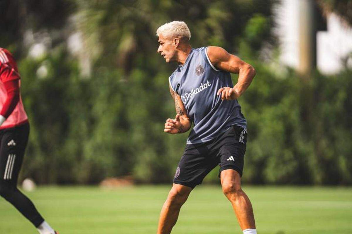 Forward Luis Suarez is sporting a new platinum blond hairstyle this week as the team prepares to face Charlotte FC at home Saturday Sept. 28, 2024.