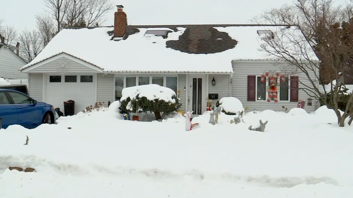 Sara Pascucci said removing Christmas lights from her home has been one of the furthest things from her mind since her father’s death.