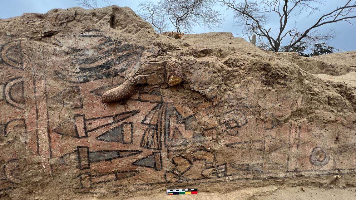 Archaeologists in Illimo uncovered the Huaca Pintada, a colorful ancient mural that many believed was destroyed by looters a century ago.