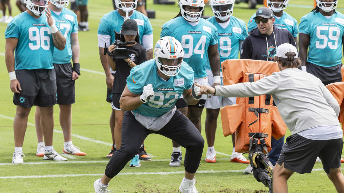 Kelly: This isn’t the time to sell Dolphins veterans | Opinion