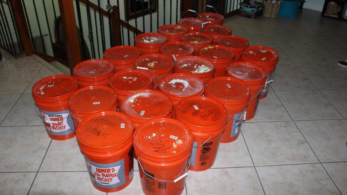 Realidad vs. ficción: La película de Netflix ‘The Rip’ se centra en una redada en Miami-Dade que incautó $22 millones