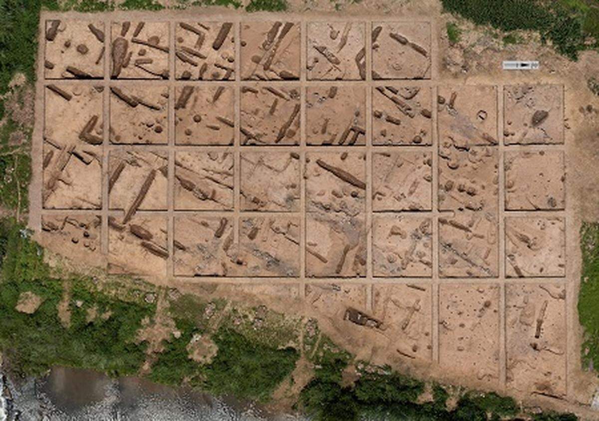 An overview of the excavated metalworking site.
