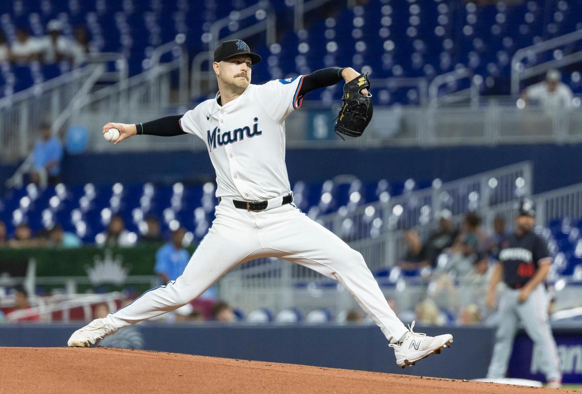 Miami Marlins starting pitcher Janson Junk (26) pitches against the Minnesota Twins in the first inning of their MLB game at loanDepot park on Wednesday, July 2, 2025, in Miami, Fla.
