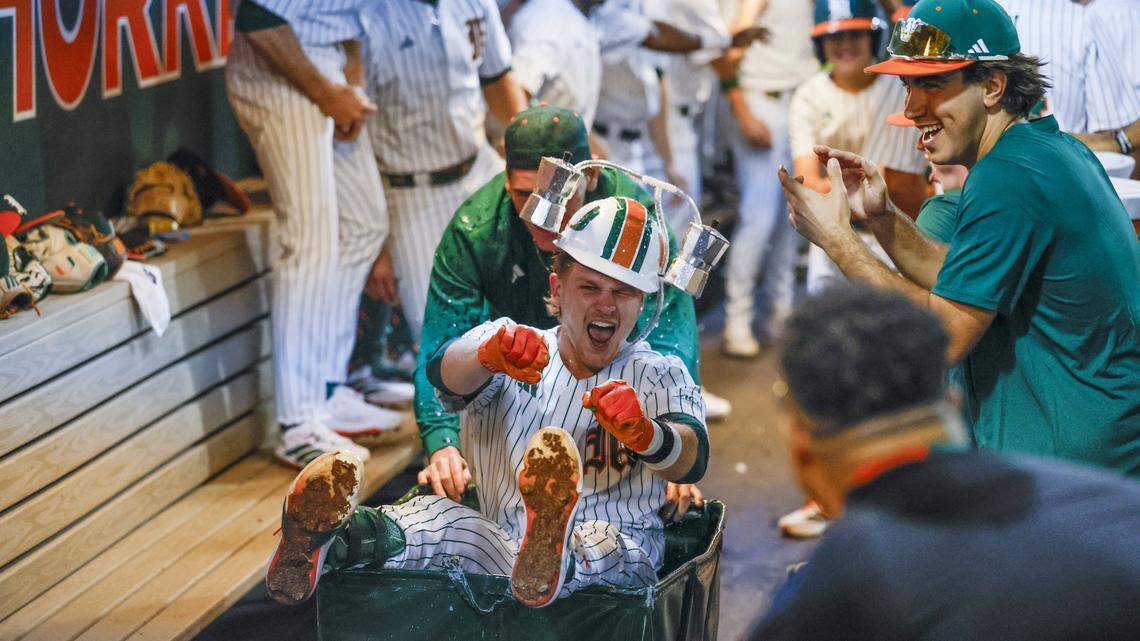 Alex Sosa home run sparks No. 22 Miami Hurricanes baseball to season-opening win