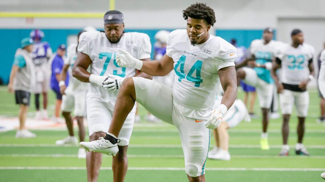 Dolphins pass rusher Chop Robinson’s in the NFL’s concussion protocol