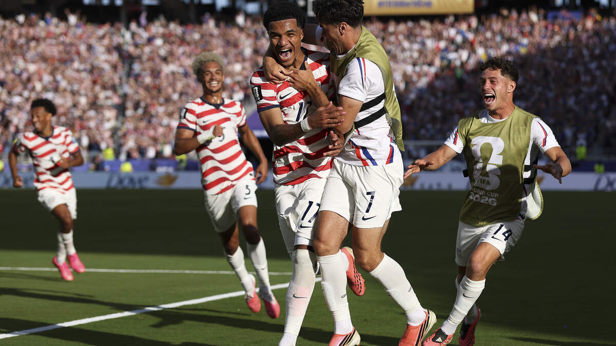 SANTA CLARA, CALIFORNIA - JULY 01: Malik Tillman #17 of the United States celebrates with team mates after scoring his team's second goal during the FIFA World Cup 2026 Round of 32 match between USA and Bosnia and Herzegovina at San Francisco Bay Area Stadium on July 01, 2026 in Santa Clara, California. (Photo by Charlotte Wilson/Getty Images)