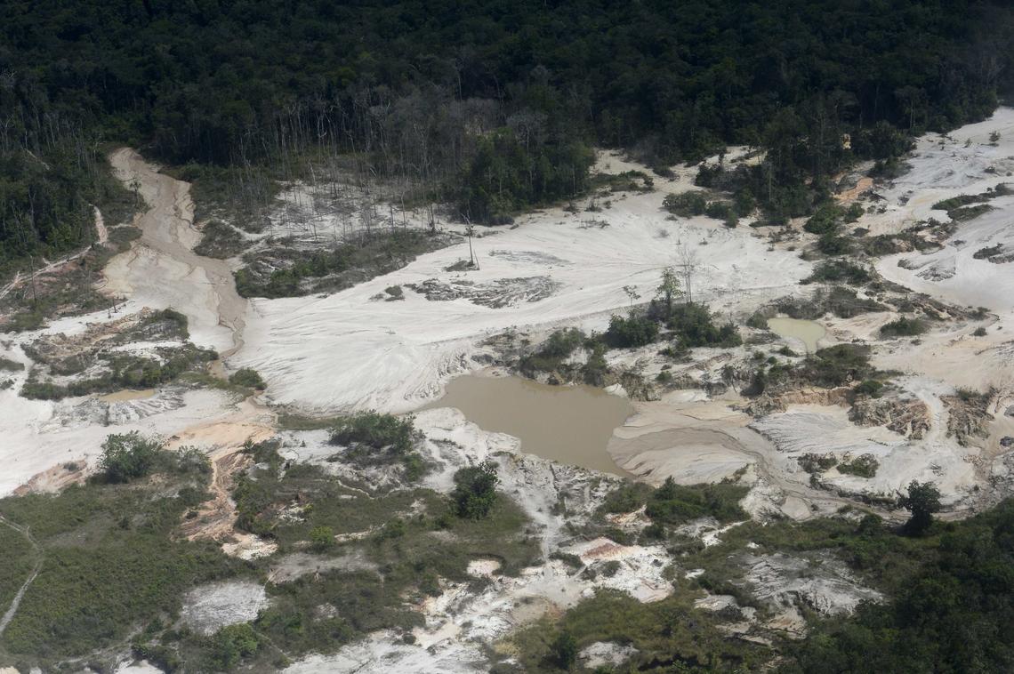 Here is an aerial view of an illegal mine located in Canaima National Park in southeastern Venezuela’s Bolívar state. Ravenous demand for gold, much of that demand in the United States, combined with Venezuela’s failed economy, has generated an unprecedented gold rush — and scenes like this throughout Venezuela. Miami is the port of entry for much of that gold.