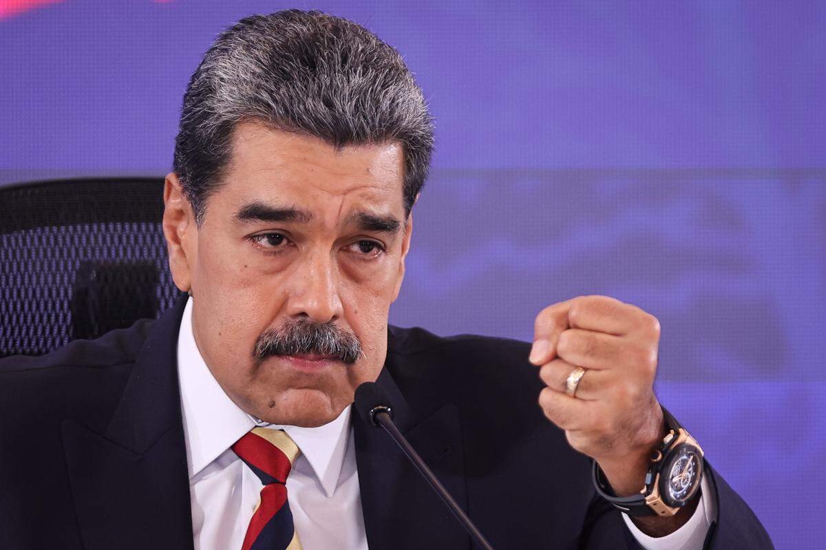 CARACAS, VENEZUELA - SEPTEMBER 01: President of Venezuela Nicolás Maduro speaks during a press conference at Hotel Melia Caracas on September 01, 2025 in Caracas, Venezuela. Maduro stated that his government is targeted by military ships and 1,200 misiles; what he called the largest threat on Venezuela in the last 100 years. (Photo by Jesus Vargas/Getty Images)