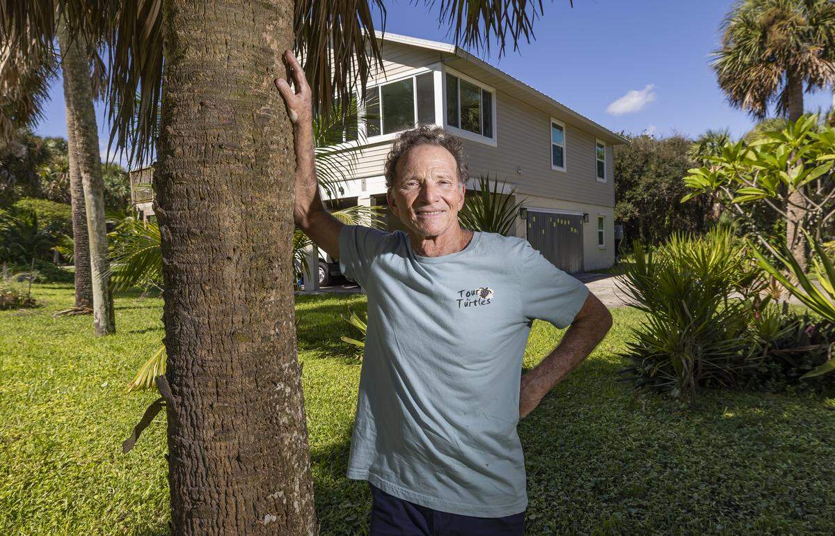 Mark Shantzis, the executive director of the Barrier Island Preservation and Protection Association, is photographed at a residential district on Thursday, Oct. 16, 2025, in Melbourne Beach, Fla.