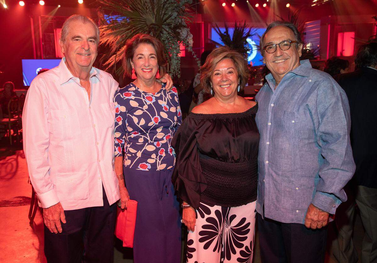 Angel and Teresa Fernandez, Gachy and Raoul Robau