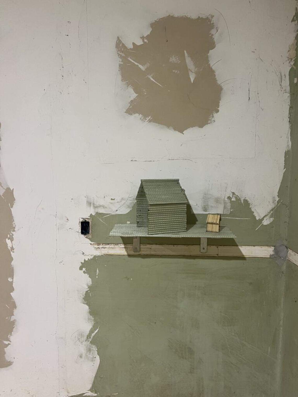 “Die Wunde schliesst der Speer nur der Sie schlug” (2025), by Luna Palazzolo-Daboul.