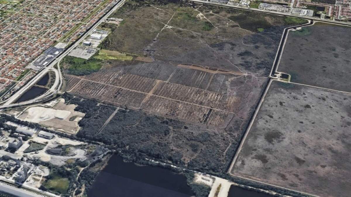 Kelly Tractor asked Miami-Dade to amend its county growth plan to make way for buildings covering 2.2 million square feet on wetlands outside the Urban Development Boundary and west of Sweetwater. . 