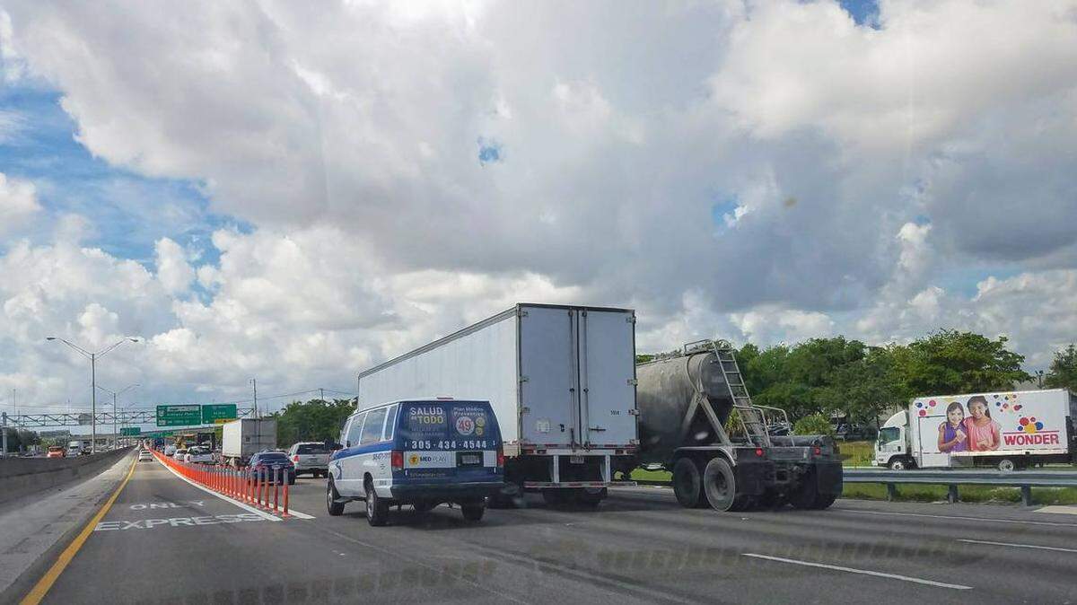 Witness the beauty of that open left lane.