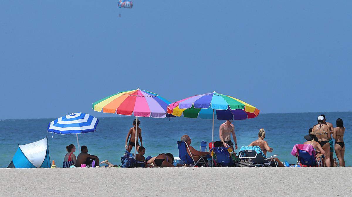 More than 600 people in the United States are killed by extreme heat every year, according to the Center for Disease Control and Prevention. As Miami faces a hot and humid summer, here are some ways to escape the heat and stay safe.