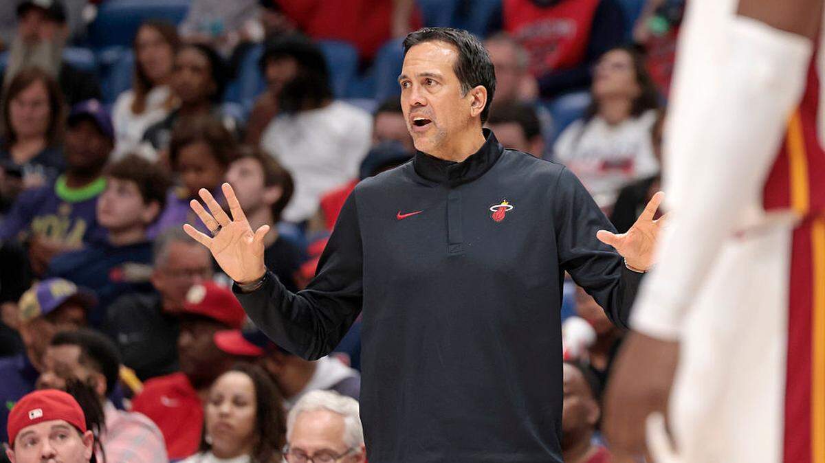 Head coach Erik Spoelstra of the Miami Heat talks to his players in the second half against the New Orleans Pelicans at Smoothie King Center on February 11, 2026 in New Orleans, Louisiana.
