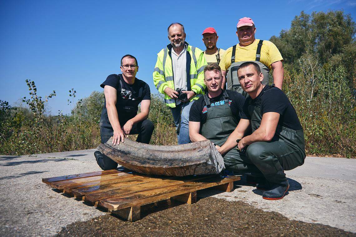 The elements will be used in part to reconstruct a portion of the original palace.