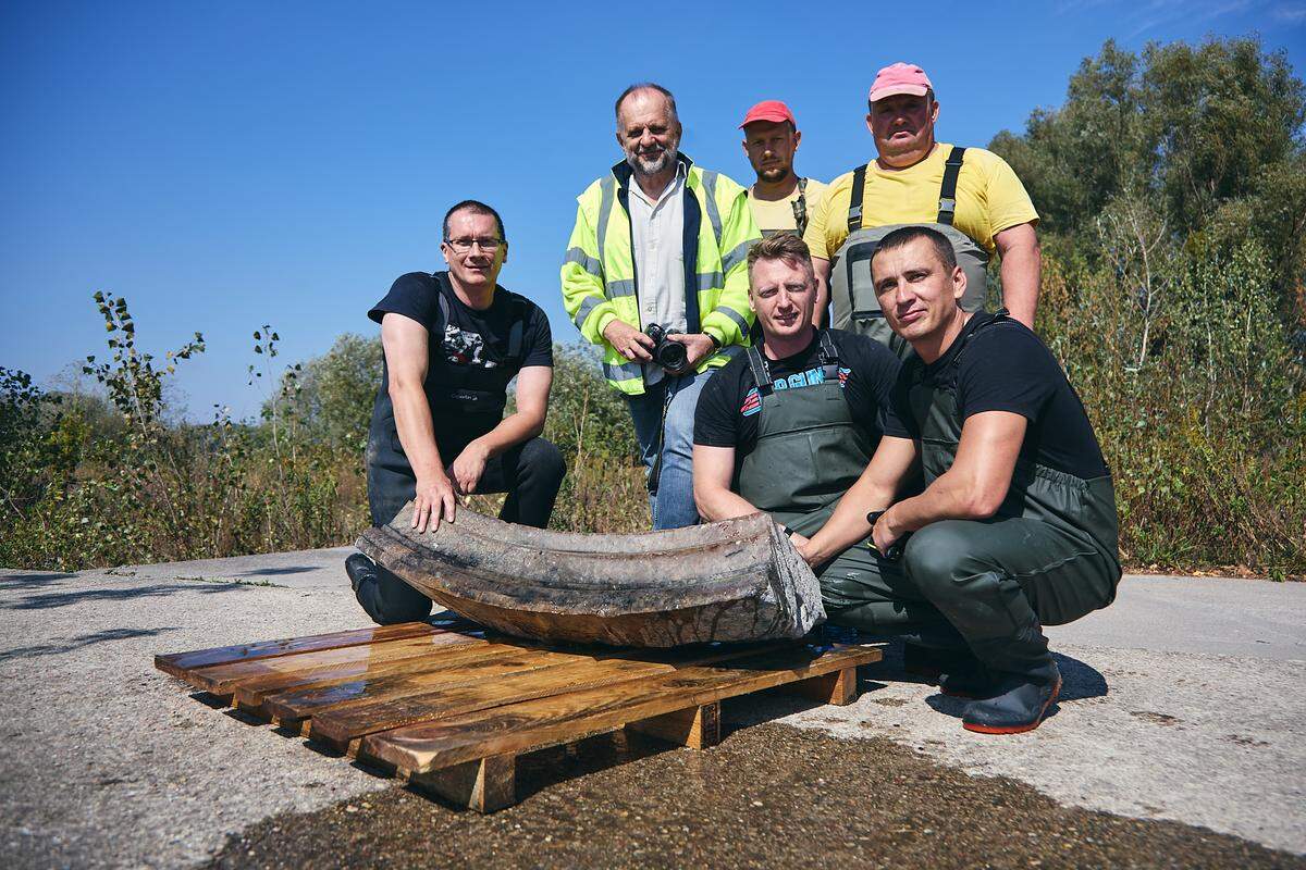 The elements will be used in part to reconstruct a portion of the original palace.