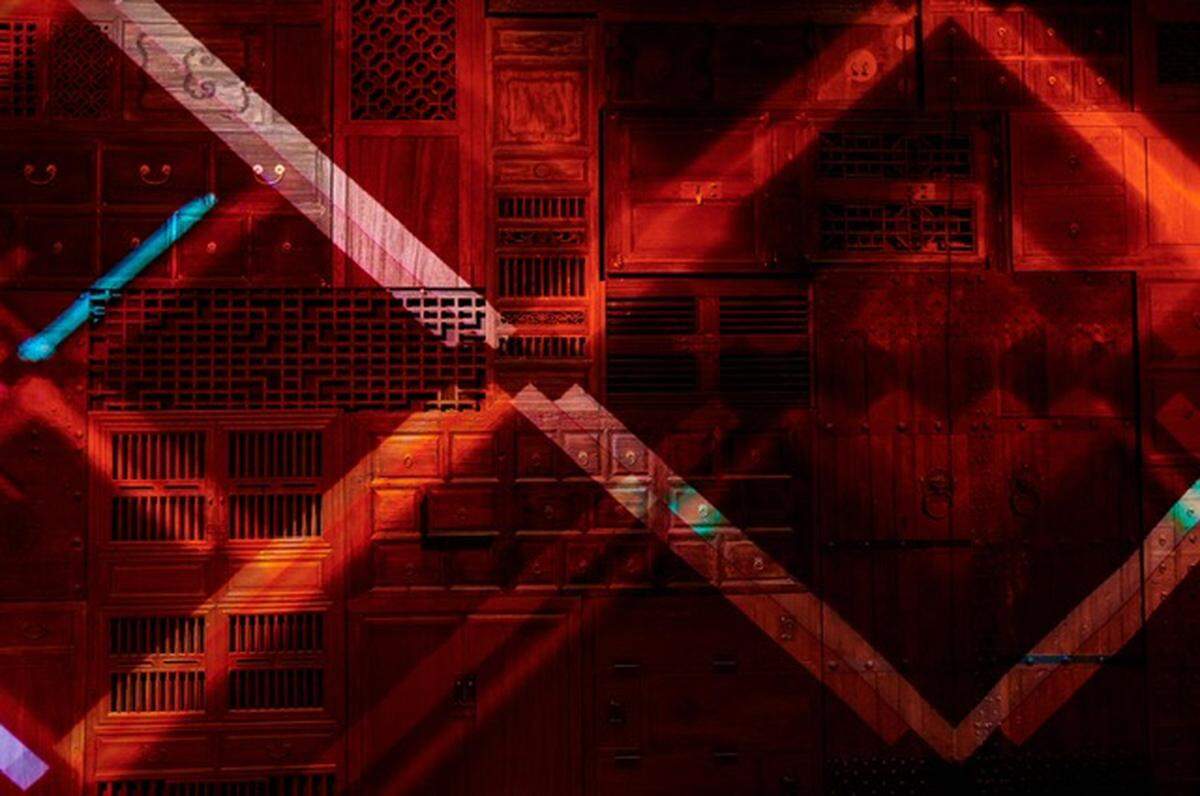 Hutong’s “Great Wall” will feature light shows.