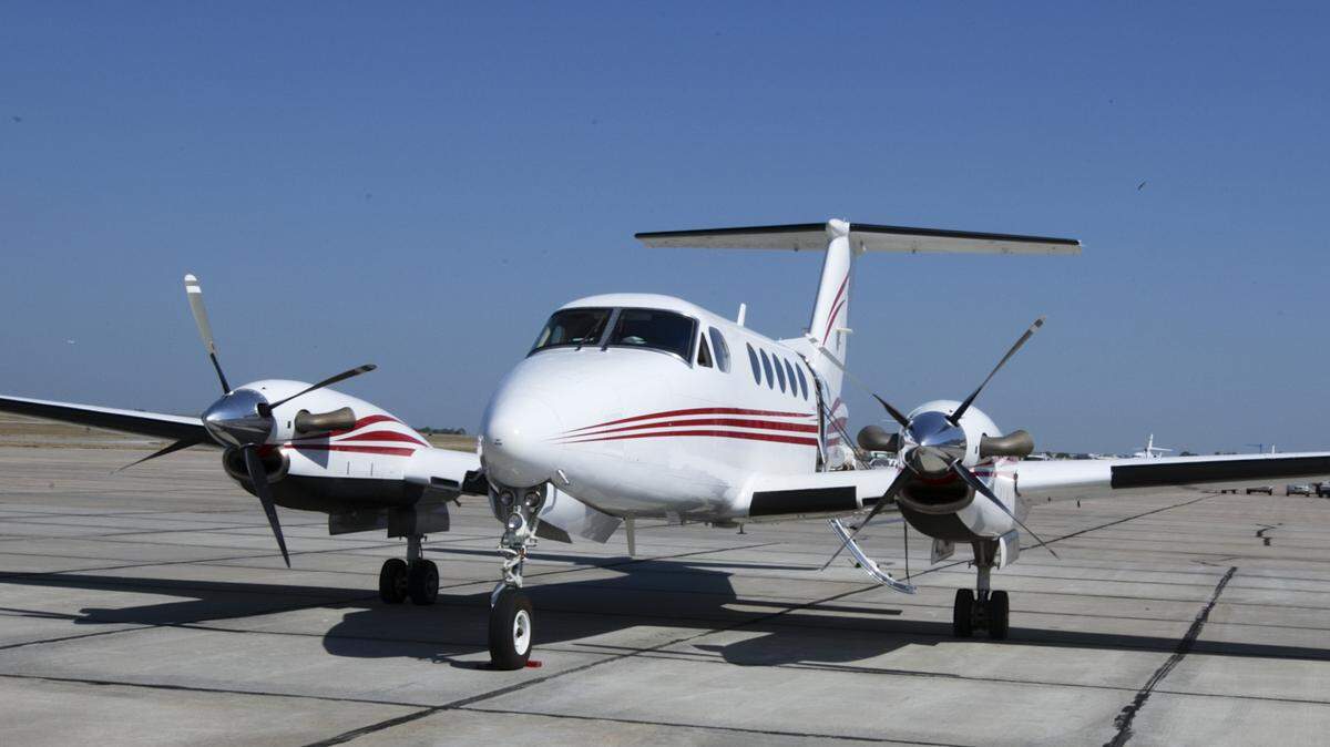 This photo from July 24, 2012 shows a twin-engine Beechcraft Super King Air B200 that is owned by the University of Nebraska Foundation on the tarmac in Lincoln, Neb. Nebraska lawmakers on Friday, May 10, 2013 pulled funding to buy the airplane from the University of Nebraska Foundation, choosing instead to study whether better options are available. (AP Photo/Nati Harnik)