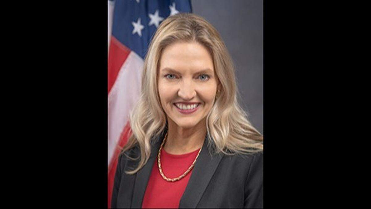 La representante estatal republicana Jennifer Canady, copatrocinadora del proyecto de ley de financiación de los centros de atención a embarazos en crisis, declaró que se había puesto en contacto con la directora ejecutiva de Florida Pregnancy Care Network para 'garantizar que el dinero de los contribuyentes se usa de forma eficaz'.