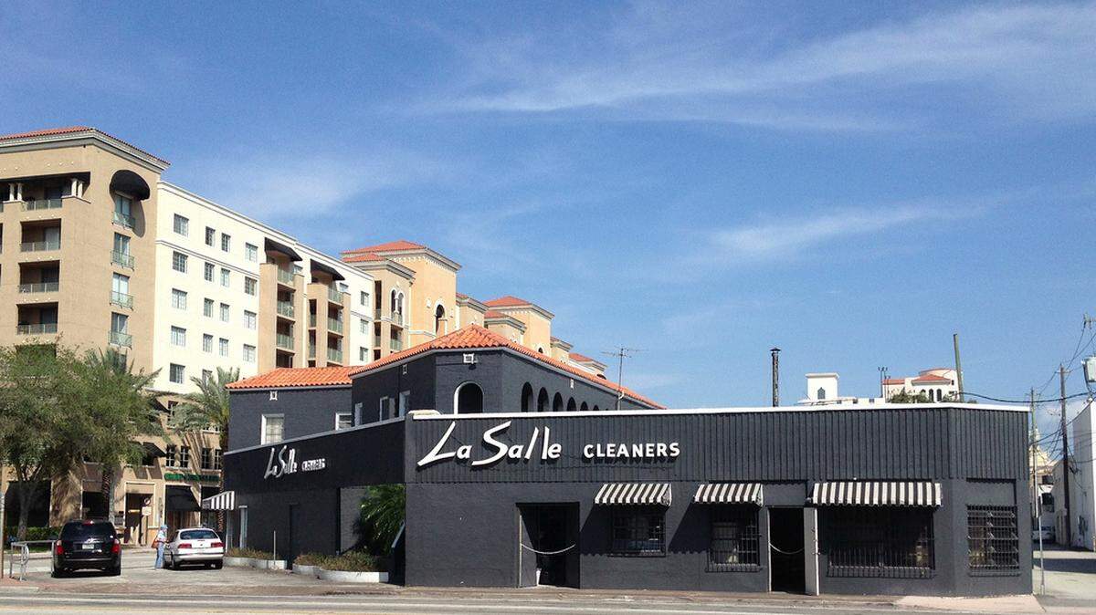 The LaSalle Cleaners building on LeJeune Road in Coral Gables as it appeared before its demolition.