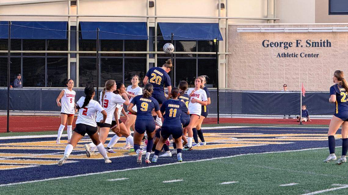 St. Thomas Aquinas soccer sweeps regionals, ready to chase more state titles