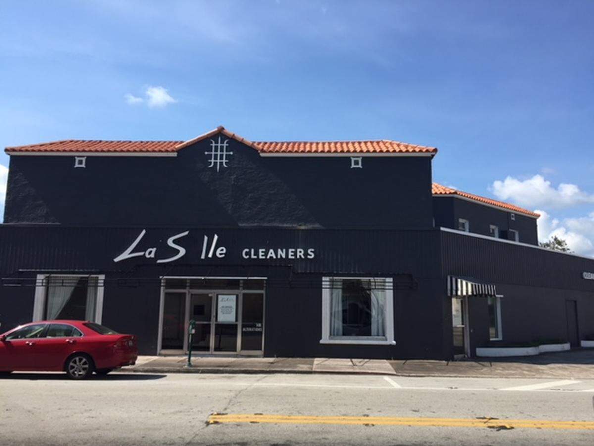 A view of the vacant LaSalle Cleaners building frontage along Aragon Avenue as it stands today.