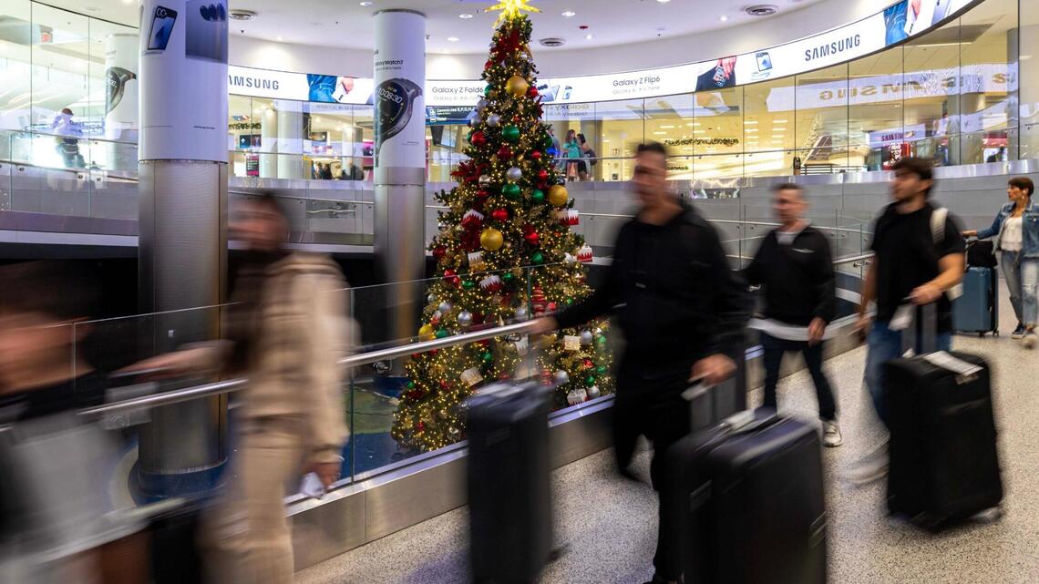 Qué esperar en MIA y FLL durante el pico de viajes… y cómo moverte como un experto