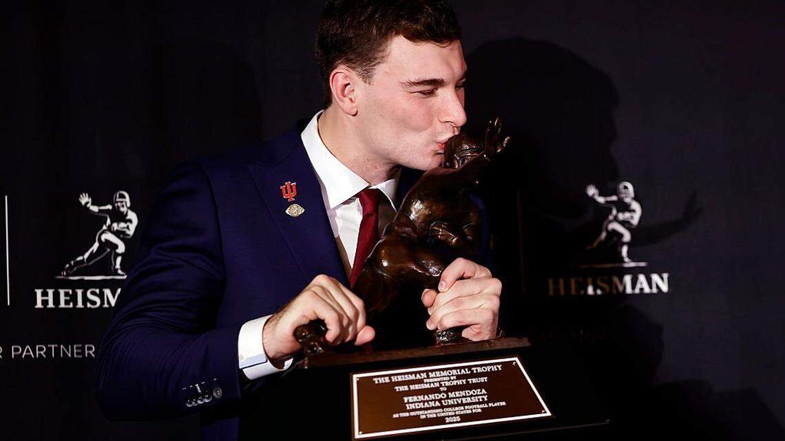 Cote’s Hot Button Top 10: Heis-Mendoza, Fins, Canes, 70-foot Messi statue, more