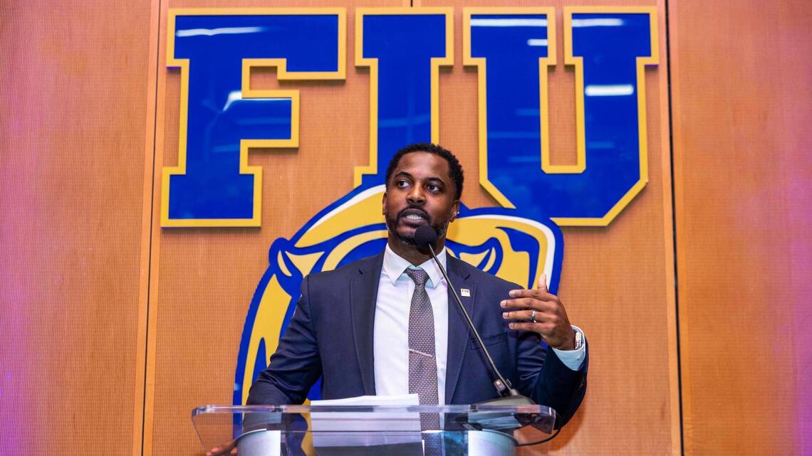 With release of 2025 schedule, new FIU football coach Simmons looks ahead to challenge at Penn State