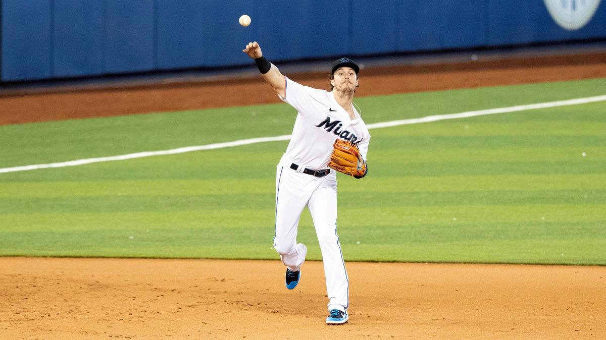 Brian Anderson (15) throws during Miami Marlins simulated practice game at Marlins Park on Thursday, July 16, 2020.