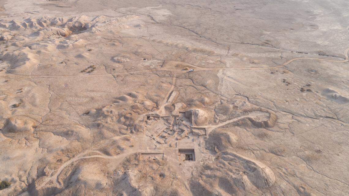 Archaeologists in Tello excavating the 4,500-year-old Sumerian city of Girsu unearthed a long-lost temple sanctuary and palace, photos show.