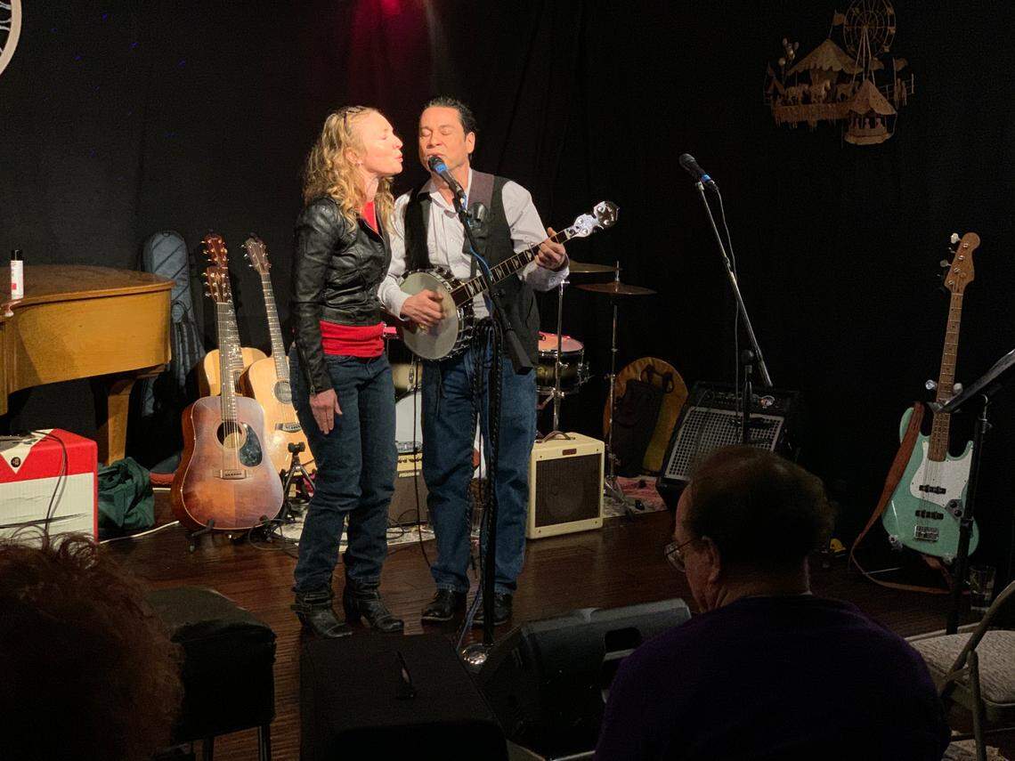 Karen Feldner and Matthew Sabatella performed together at a house concert in North Miami-Dade on March 1, 2020. The two South Floridian folk singers were part of a reunion concert of locals, led by Mary Karlzen along with Jolynn Daniel, Jim Wurster and others, who had helped stamp Miami as a local music town in the 1990s.