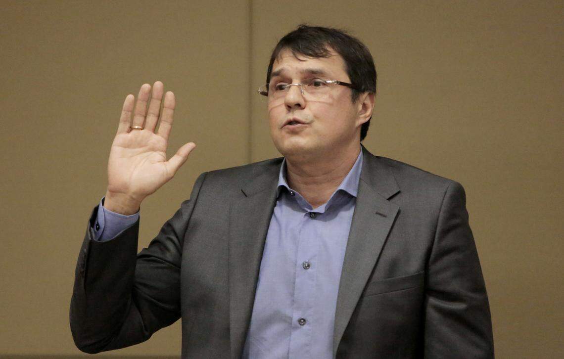 Vadim Nestscheret testifies in Miami-Dade court during a lawsuit involving Sergey Danilochkin.