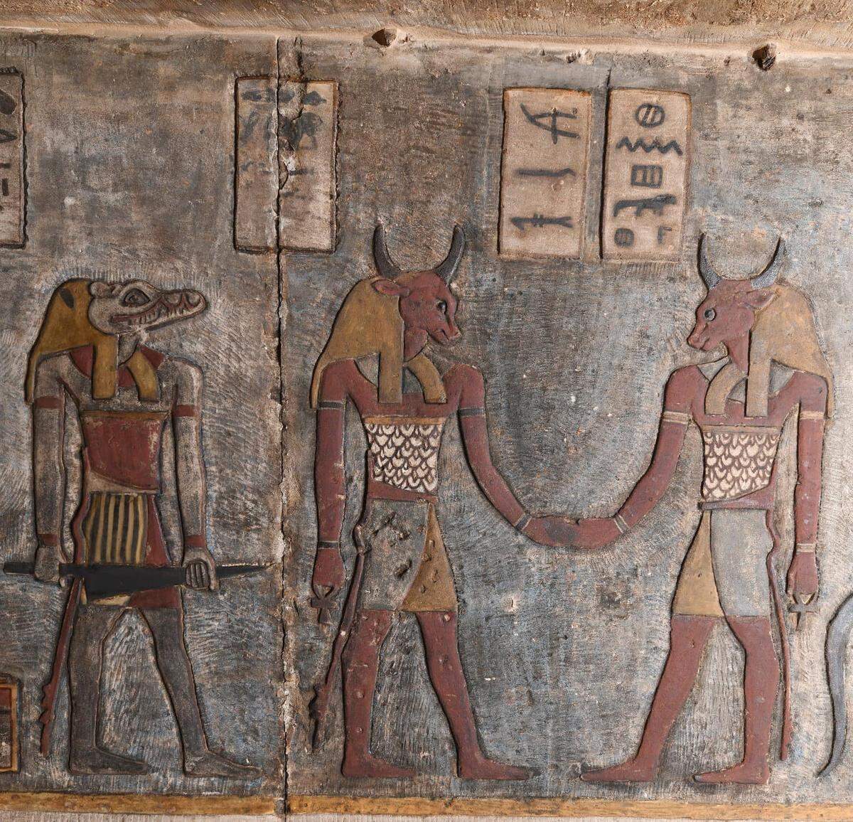 A pair of figures, representing the Gemini sign, found on the temple ceiling.